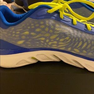 UA Spine Lazer